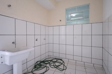 Casa à venda com 120m², 2 quartos e 2 vagasÁrea de Serviço