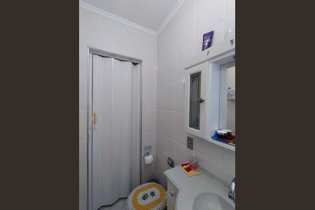 Casa à venda com 180m², 3 quartos e 2 vagas Casa à venda com 180m², 3 quartos e 2 vagasBanheiro