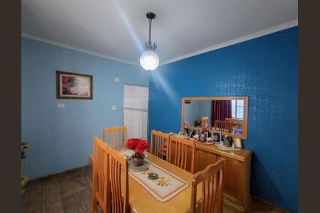 Casa à venda com 180m², 3 quartos e 2 vagas Casa à venda com 180m², 3 quartos e 2 vagasSala