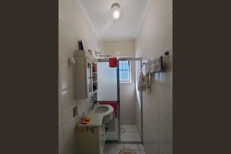 Casa à venda com 180m², 3 quartos e 2 vagas Casa à venda com 180m², 3 quartos e 2 vagasBanheiro