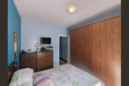 Casa à venda com 180m², 3 quartos e 2 vagas Casa à venda com 180m², 3 quartos e 2 vagasQuarto