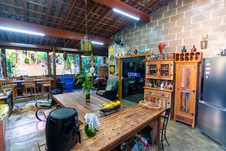 Sala/Cozinha de casa à venda com 1 quarto, 71m² em Cidade Domitila, São Paulo