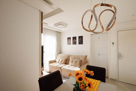 Sala  de apartamento à venda com 2 quartos, 48m² em Vila Gustavo, São Paulo