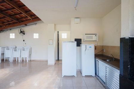 Apartamento à venda com 54m², 2 quartos e 1 vaga Apartamento à venda com 54m², 2 quartos e 1 vagaÁrea comum - Salão de festas