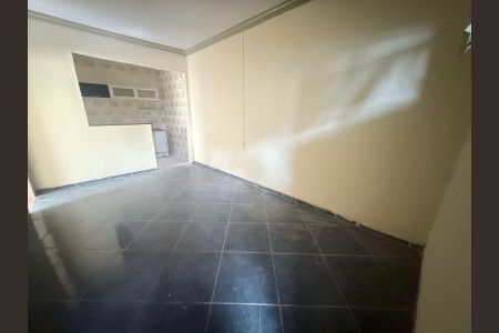 Casa à venda com 96m², 2 quartos e sem vaga Casa à venda com 96m², 2 quartos e sem vagaSala