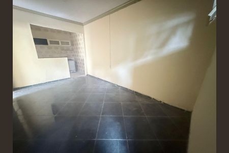 Casa à venda com 96m², 2 quartos e sem vaga Casa à venda com 96m², 2 quartos e sem vagaSala