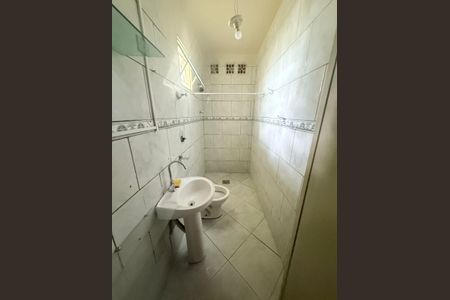 Casa à venda com 96m², 2 quartos e sem vaga Casa à venda com 96m², 2 quartos e sem vagaBanheiro