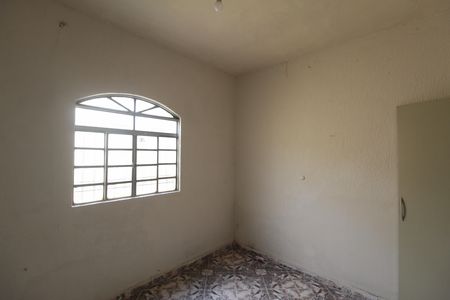 Quarto de casa à venda com 1 quarto, 96m² em Parque São Pedro, Belo Horizonte
