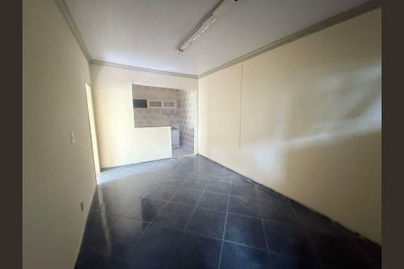 Casa à venda com 96m², 2 quartos e sem vaga Casa à venda com 96m², 2 quartos e sem vagaSala