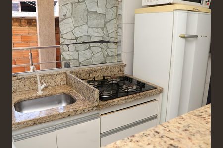 Cozinha de kitnet/studio para alugar com 1 quarto, 37m² em Vila Romana, Goiânia