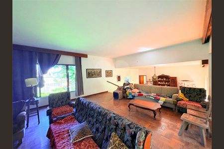 Casa à venda com 3 quartos, 300m² em Vila Albertina, São Paulo