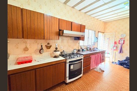 Casa à venda com 3 quartos, 300m² em Vila Albertina, São Paulo