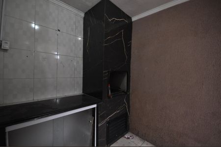Casa para alugar com 80m², 2 quartos e 2 vagasChurrasqueira