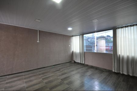 Casa para alugar com 80m², 2 quartos e 2 vagasQuarto 1