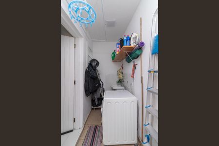 Casa para alugar com 66m², 2 quartos e 1 vaga Casa para alugar com 66m², 2 quartos e 1 vagaÁrea de Serviço