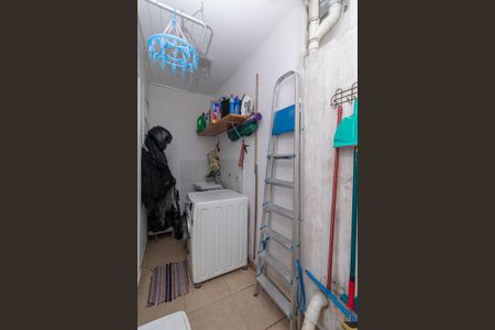 Casa para alugar com 66m², 2 quartos e 1 vaga Casa para alugar com 66m², 2 quartos e 1 vagaÁrea de Serviço