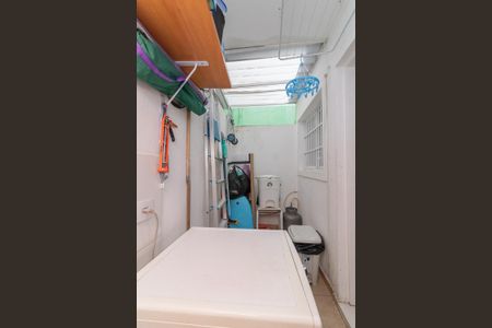 Casa para alugar com 66m², 2 quartos e 1 vaga Casa para alugar com 66m², 2 quartos e 1 vagaÁrea de Serviço