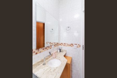 Casa para alugar com 66m², 2 quartos e 1 vaga Casa para alugar com 66m², 2 quartos e 1 vagaBanheiro da Suíte 1
