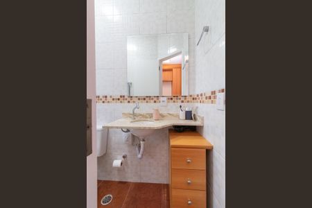 Casa para alugar com 66m², 2 quartos e 1 vaga Casa para alugar com 66m², 2 quartos e 1 vagaBanheiro da Suíte 1