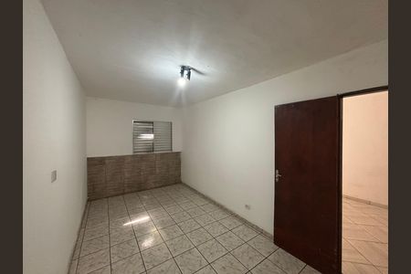 Casa para alugar com 180m², 4 quartos e 5 vagas Casa para alugar com 180m², 4 quartos e 5 vagasQuarto 2