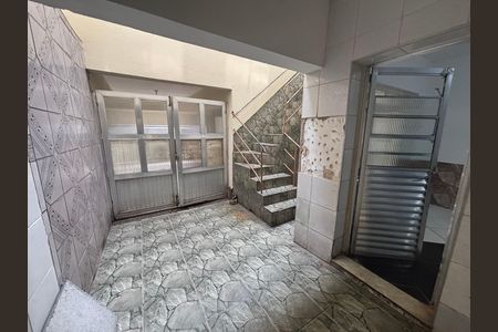 Casa para alugar com 180m², 4 quartos e 5 vagas Casa para alugar com 180m², 4 quartos e 5 vagasQuintal