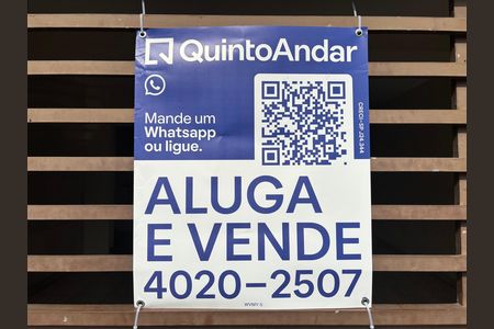 Casa para alugar com 180m², 4 quartos e 5 vagas Casa para alugar com 180m², 4 quartos e 5 vagasFachada