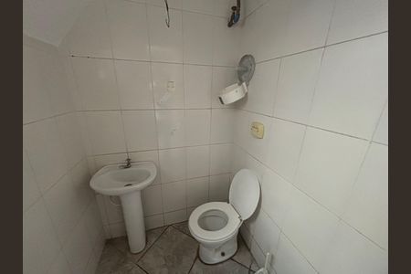 Casa para alugar com 180m², 4 quartos e 5 vagas Casa para alugar com 180m², 4 quartos e 5 vagasBanheiro