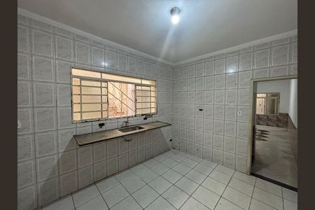 Casa para alugar com 180m², 4 quartos e 5 vagas Casa para alugar com 180m², 4 quartos e 5 vagasCozinha