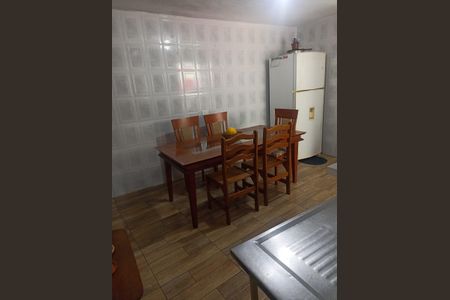 Casa à venda com 110m², 2 quartos e 1 vaga Casa à venda com 110m², 2 quartos e 1 vagaCozinha