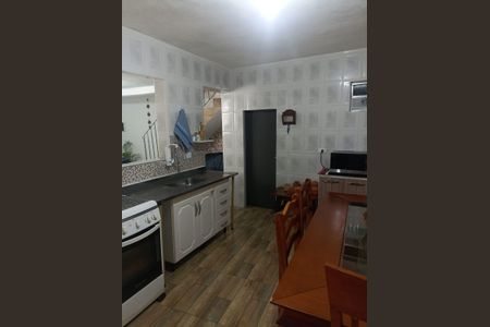 Casa à venda com 110m², 2 quartos e 1 vaga Casa à venda com 110m², 2 quartos e 1 vagaCozinha