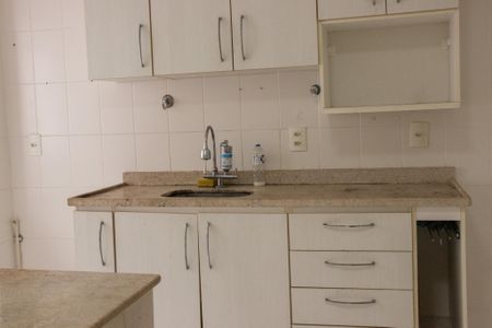 Apartamento para alugar com 90m², 2 quartos e 1 vaga