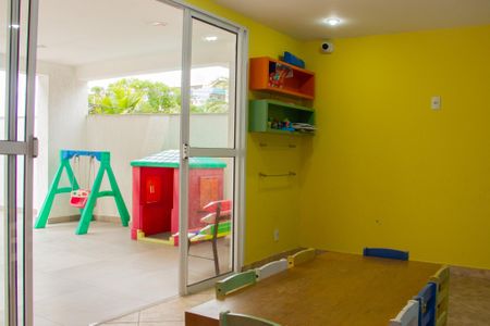 Apartamento para alugar com 90m², 2 quartos e 1 vaga