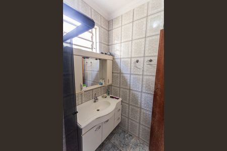 Casa à venda com 233m², 4 quartos e 1 vagaBanheiro Social 1