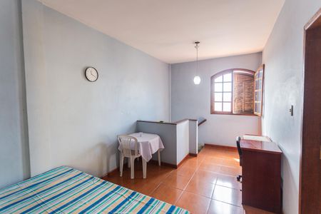 Casa à venda com 233m², 4 quartos e 1 vagaSala 2 no 2° Andar