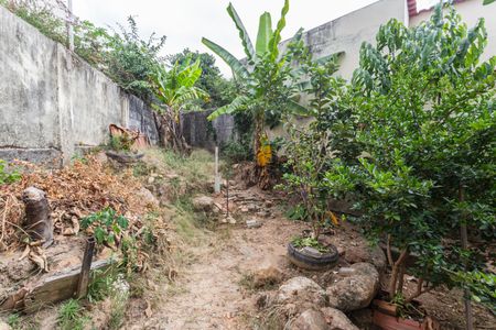 Casa à venda com 233m², 4 quartos e 1 vagaQuintal