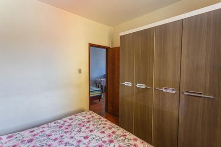 Casa à venda com 233m², 4 quartos e 1 vagaQuarto 3 no 2° Andar