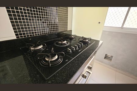 Apartamento à venda com 2 quartos, 54m² em Loteamento Parque Industrial, Jundiaí
