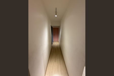 Corredor de apartamento para alugar com 2 quartos, 60m² em Picanço, Guarulhos