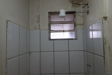 Apartamento para alugar com 48m², 2 quartos e 1 vaga Apartamento para alugar com 48m², 2 quartos e 1 vagaBanheiro social