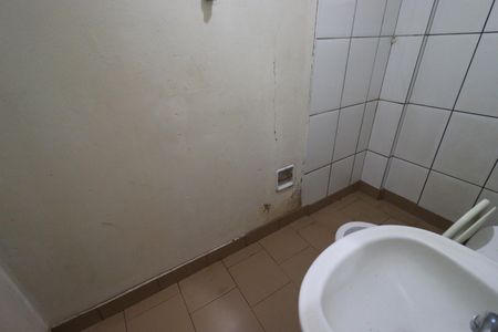 Apartamento para alugar com 48m², 2 quartos e 1 vaga Apartamento para alugar com 48m², 2 quartos e 1 vagaBanheiro social