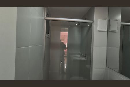 Apartamento à venda com 72m², 2 quartos e 1 vaga Apartamento à venda com 72m², 2 quartos e 1 vagaBanheiro Social