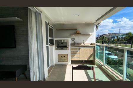 Apartamento à venda com 72m², 2 quartos e 1 vaga Apartamento à venda com 72m², 2 quartos e 1 vagaVaranda
