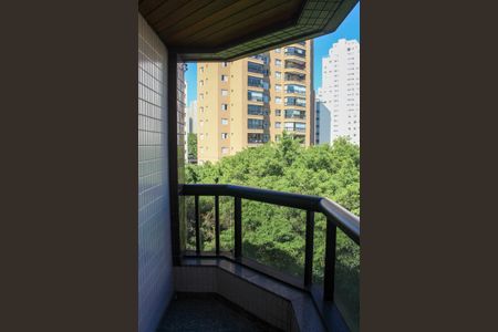 Apartamento à venda com 160m², 4 quartos e 3 vagasVaranda da Suíte 3