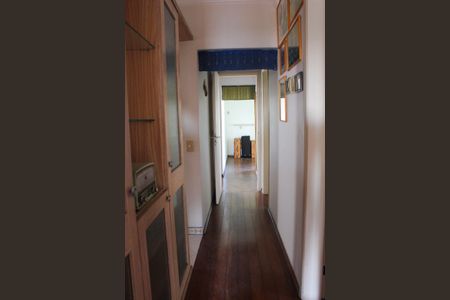 Apartamento à venda com 160m², 4 quartos e 3 vagasCorredor