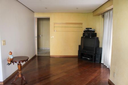 Apartamento à venda com 160m², 4 quartos e 3 vagasSala