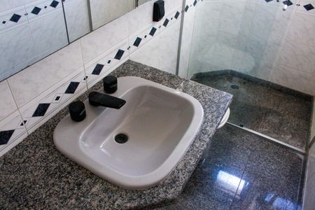 Apartamento à venda com 160m², 4 quartos e 3 vagasBanheiro da Suíte 1