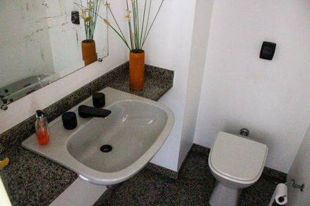 Apartamento à venda com 160m², 4 quartos e 3 vagasLavabo