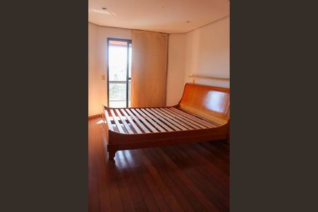 Apartamento à venda com 160m², 4 quartos e 3 vagasSuíte 1