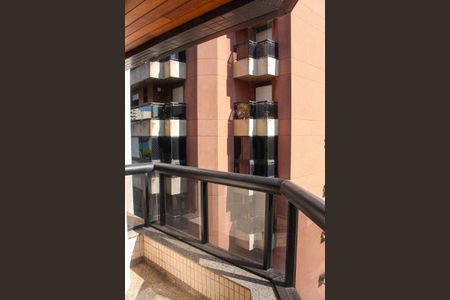 Apartamento à venda com 160m², 4 quartos e 3 vagasVista da Varanda da Suíte 1