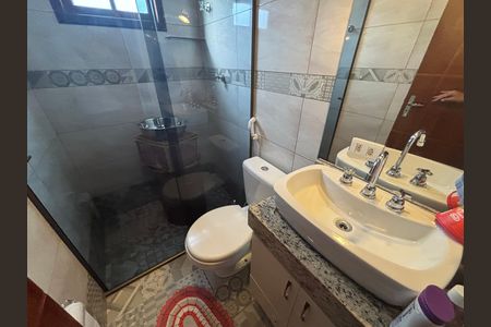 Casa para alugar com 200m², 3 quartos e 4 vagas Casa para alugar com 200m², 3 quartos e 4 vagasBanheiro da Suíte 1